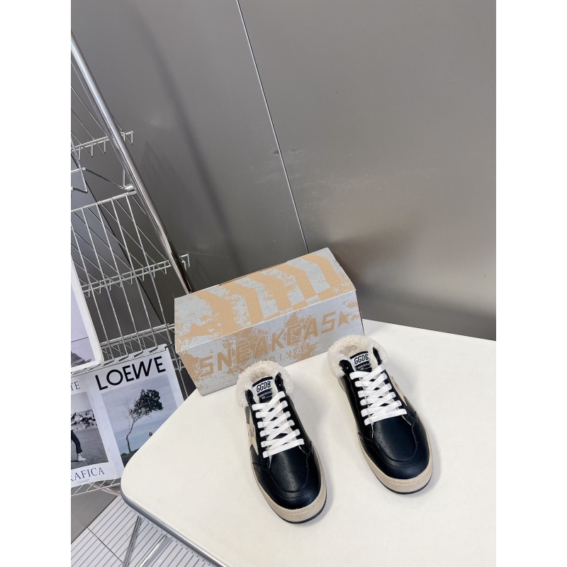 Other Slippers